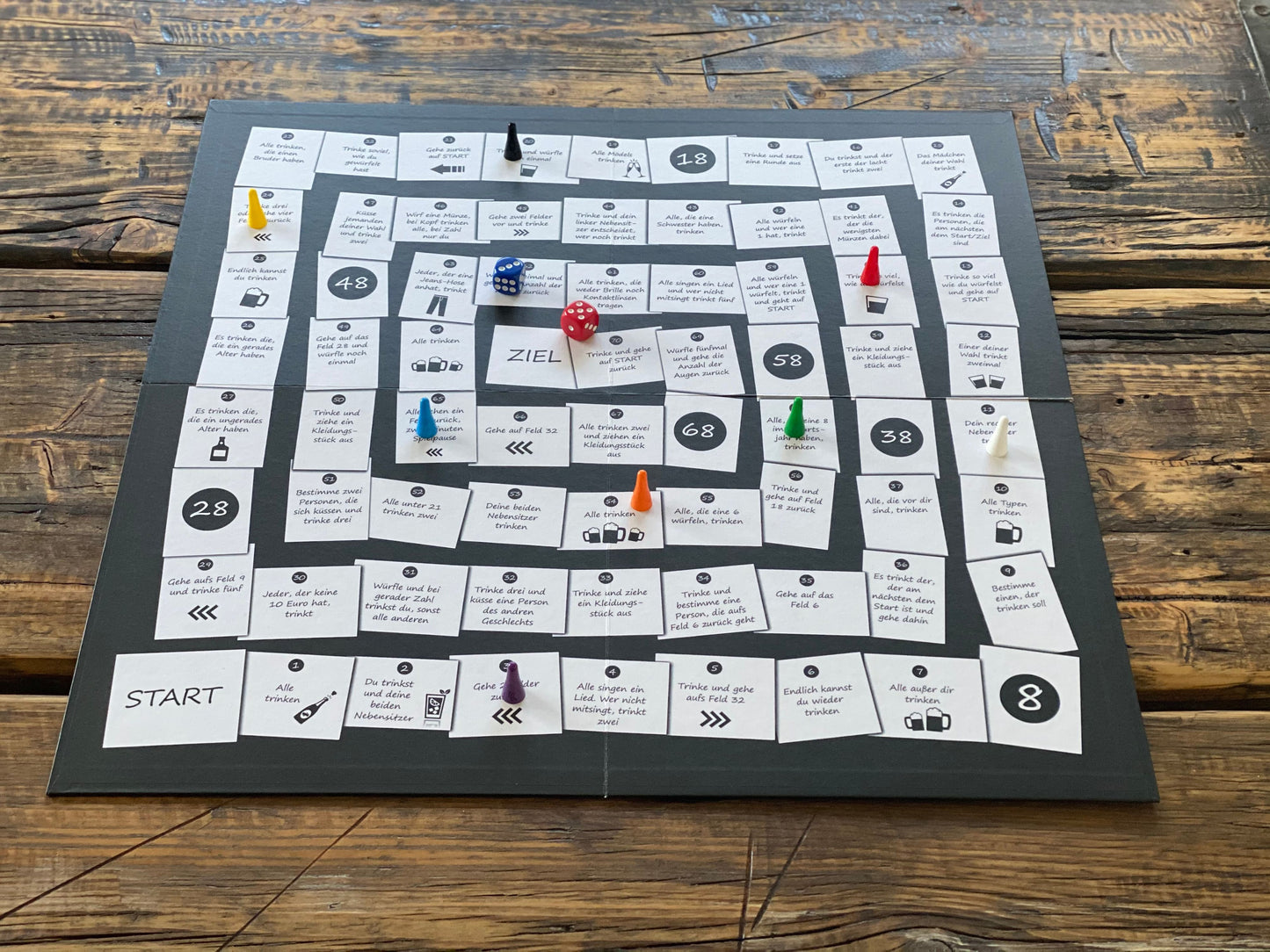 Die große Trinkspielesammlung + Hasbro Pie Face